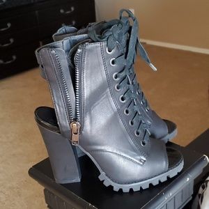 Heels out, toes out booties